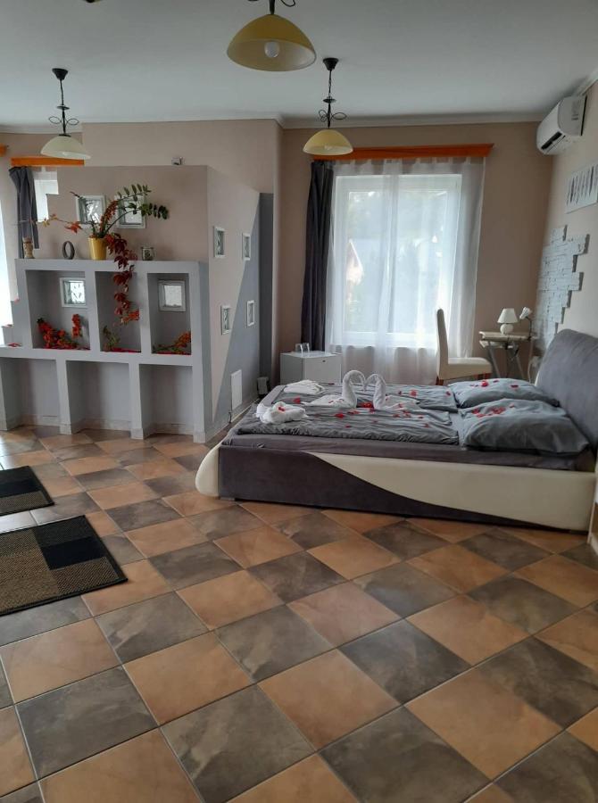 Villamerica Miskolc Esterno foto